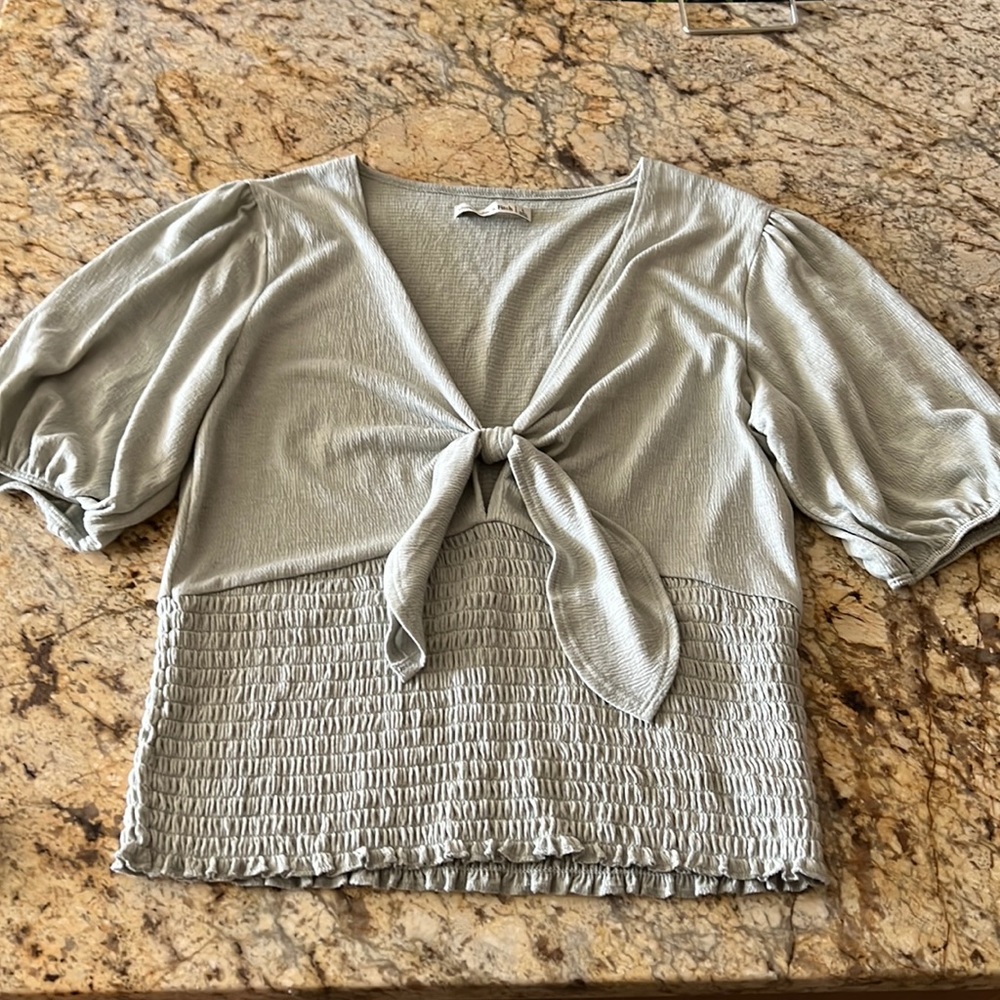 A&F Puff Short Sleeve Top
